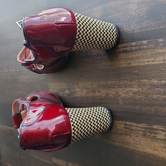 NWOB Mod Shoe The Dusty In Red Wine/Burgundy Patent Leather –Retro T-Bar 6.5 - Picture 11 of 11